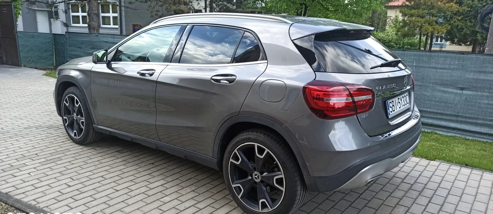 Mercedes-Benz GLA cena 128000 przebieg: 46000, rok produkcji 2019 z Tuchów małe 92